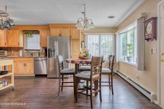 Building Photo - 251 Westbrook Dr