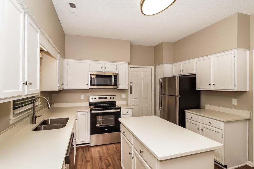 Building Photo - 4107 Garden Grove Ln