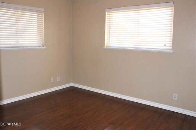 Building Photo - 9913 Trinidad Dr