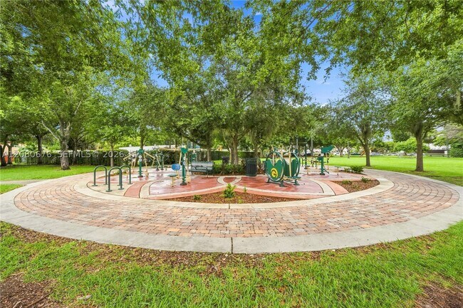 Building Photo - 8410 SW 154th Cir Ct