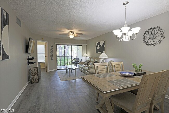 Building Photo - 15178 Parkside Dr