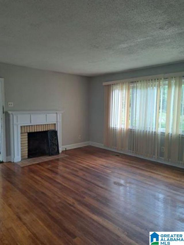 Building Photo - 813 46th St S