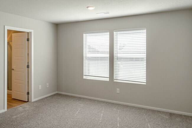 Building Photo - 5813 W Georgetown Ln
