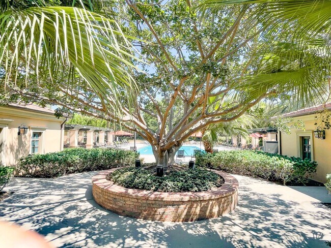 Building Photo - Beautiful Upgraded Stonegate 3 bedroom / 2.5 bath home