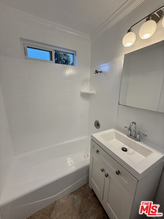 Building Photo - 1200 Laveta Terrace