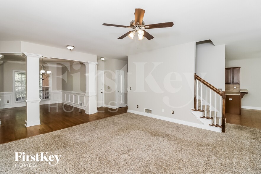 Building Photo - 461 Bentonville Ln