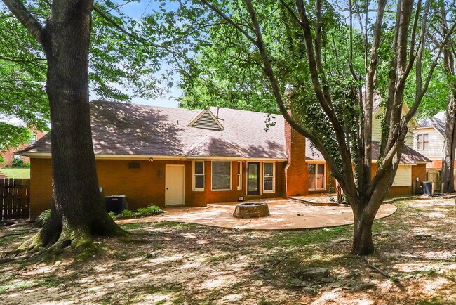 Building Photo - 472 Sanga Cir E