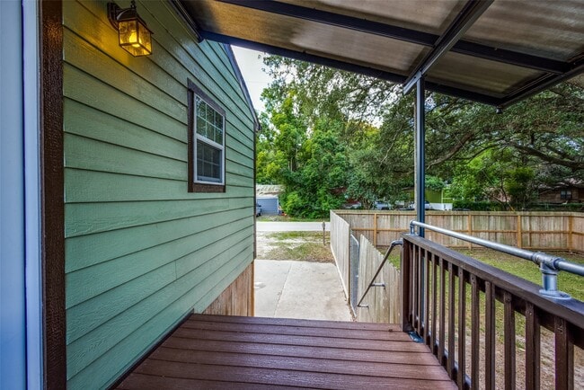 Building Photo - 1200 W Phillips St