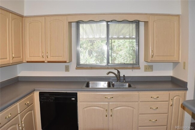 Building Photo - 2602 Paseo Rd