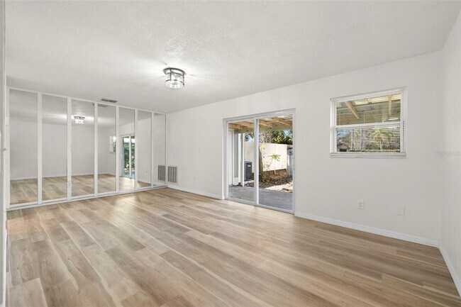 Building Photo - 14224 Village Terrace Dr