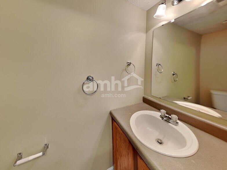 Building Photo - 11540 Glenn Abbey Ln