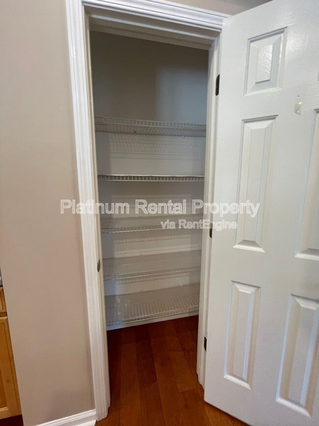 Building Photo - 4916 Durley Ln SE