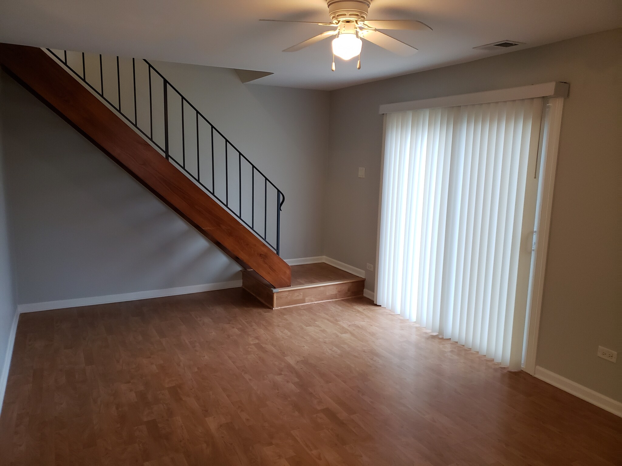 Living room - 1248 Mae Ct