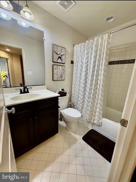 Building Photo - 23689 Sailfish Square