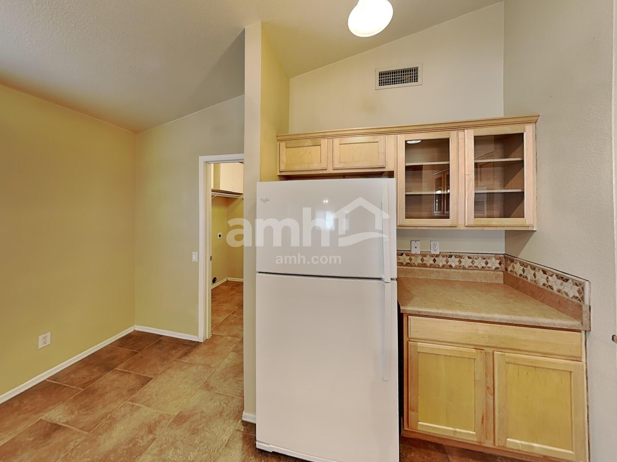 Building Photo - 3002 N 130th Ave