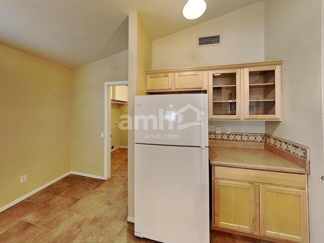 Building Photo - 3002 N 130th Ave