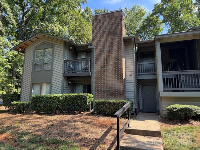 Primary Photo - 5012 Sardis Rd