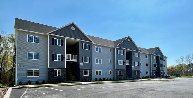 Primary Photo - 206 Golf Links Rd