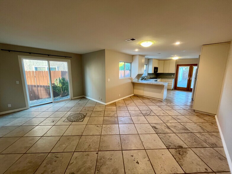 Building Photo - 1594 Boulder Creek Rd