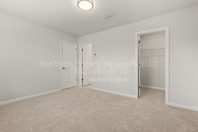 Building Photo - 246 Ferebee Pl