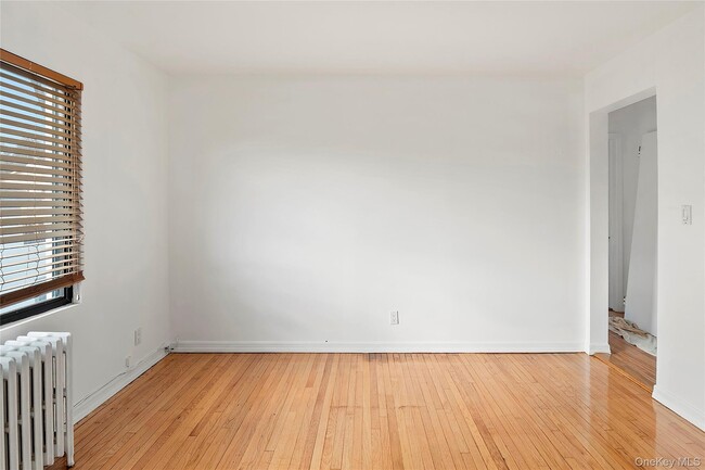 Building Photo - 106 Thurton Pl