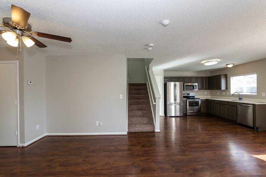 Building Photo - 1028 Kings Mountain Ln
