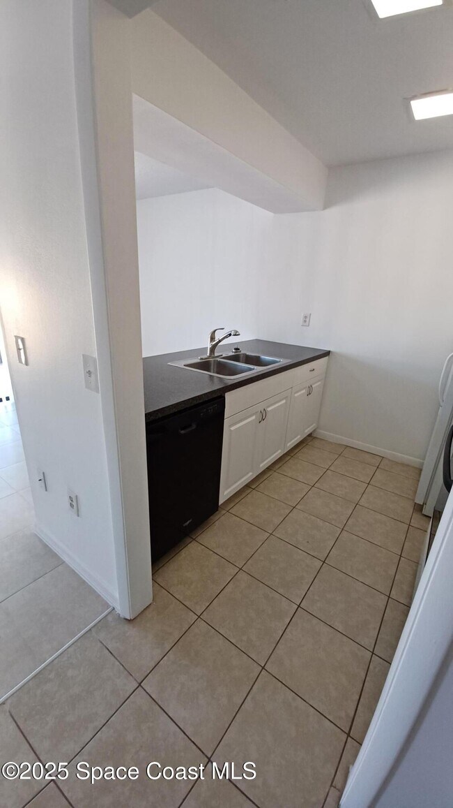 Building Photo - 244 San Paulo Cir