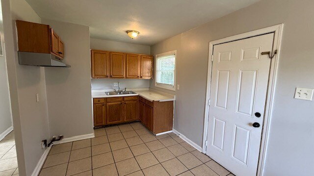 Building Photo - WEST - EAGLEDALE 3 BEDROOM RANCH AVAILABLE NOW!
