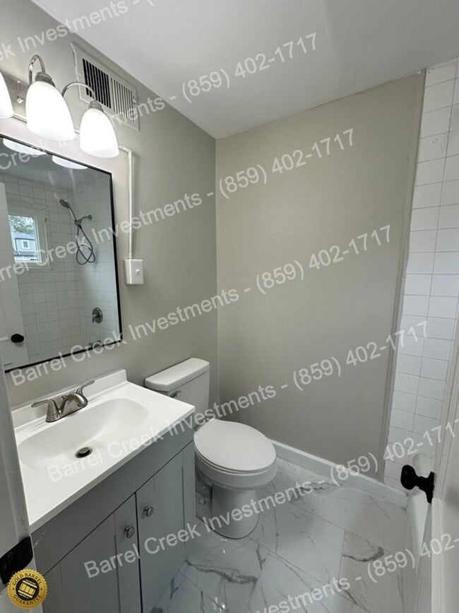 Building Photo - 426-428 Smith (REHAB)