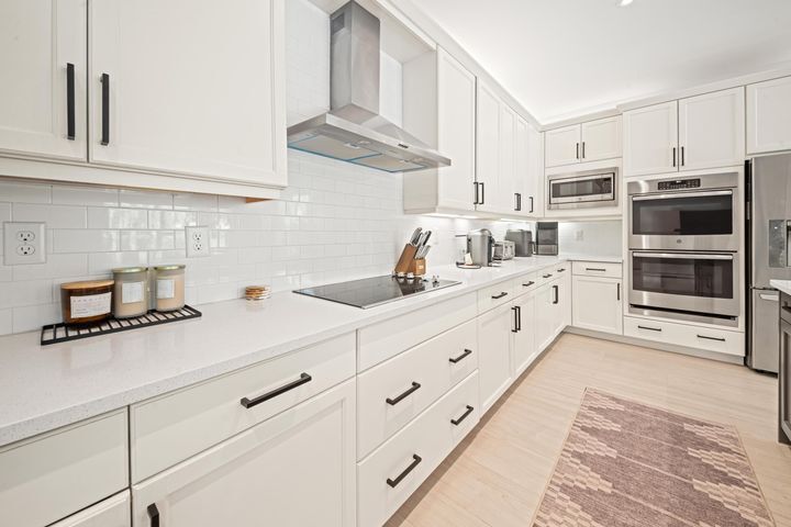 Building Photo - 9841 Salty Bay Dr