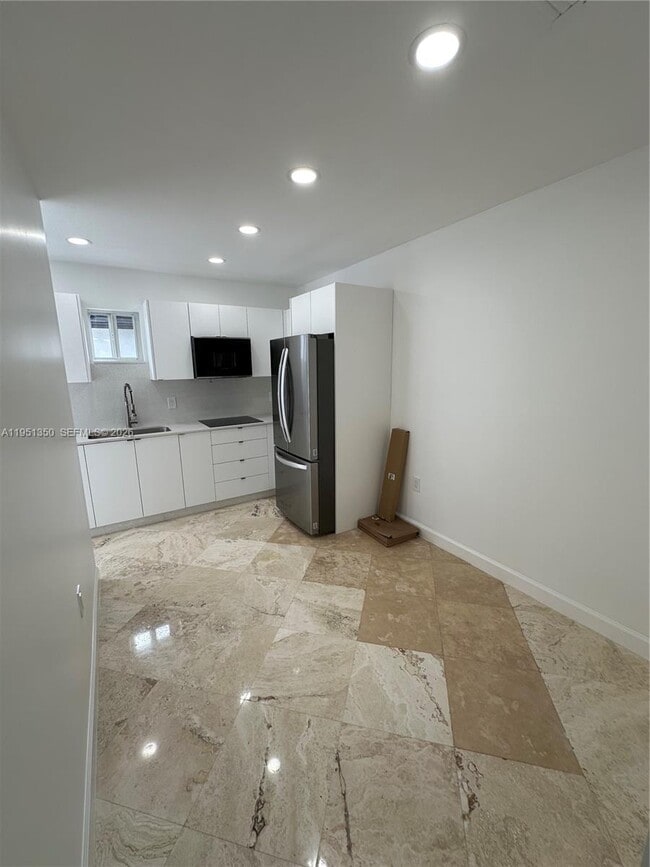 Building Photo - 10443 SW 129th Pl