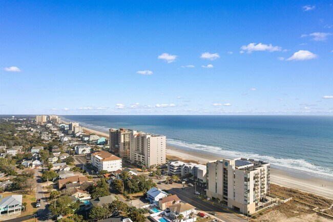 Building Photo - 1425 S Ocean Blvd