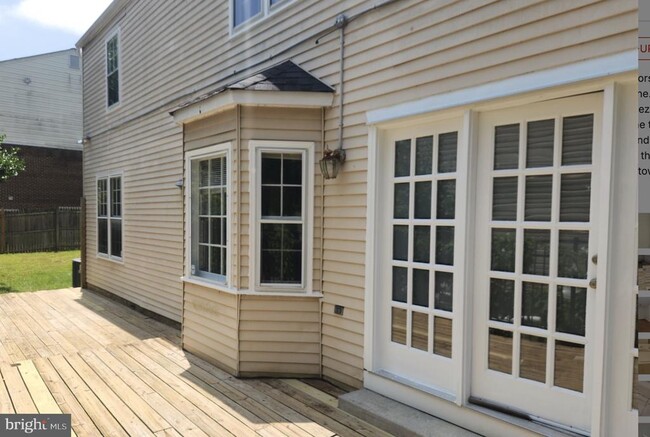 Building Photo - 10323 Snowpine Way