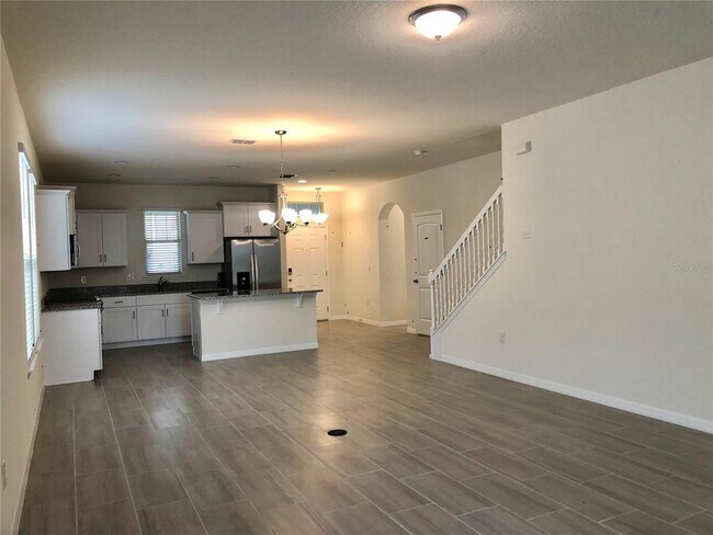 Building Photo - 15753 Fountain Springs Rd