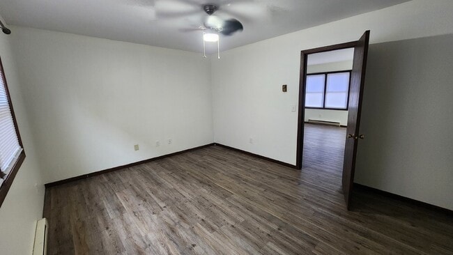 Primary Photo - Charming lower level 1-Bed Escape with Ful...