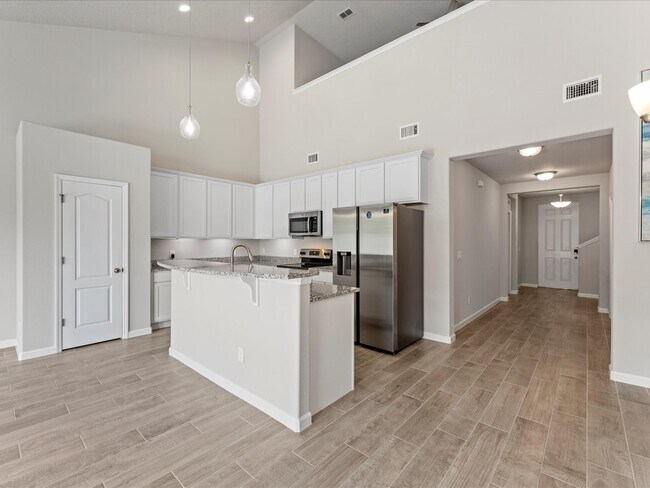 Building Photo - 719 Simeon Dr