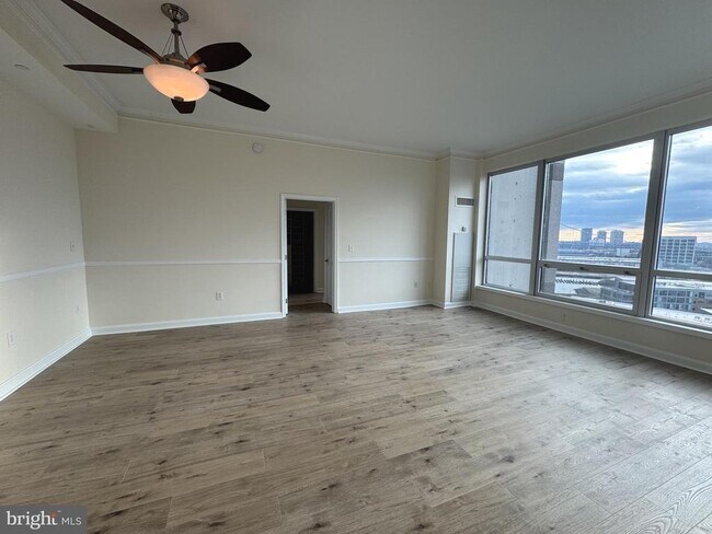 Building Photo - 901 N Penn St