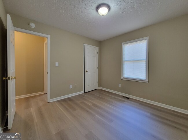 Building Photo - 271 Rutledge Dr