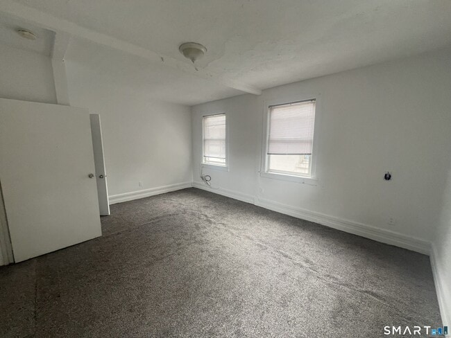 Building Photo - 270 East Ave