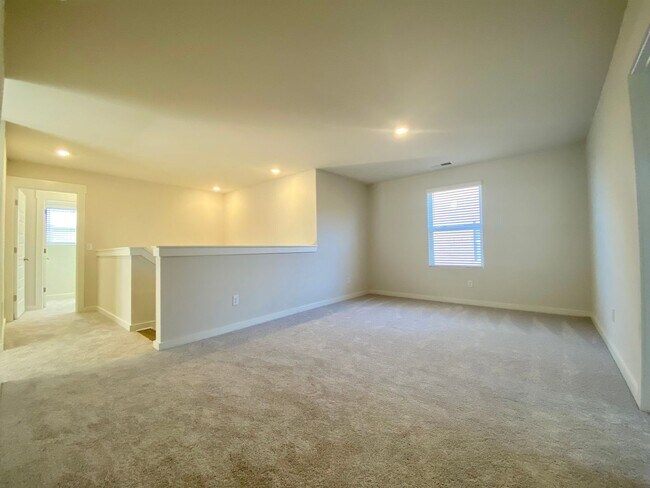 Building Photo - “Modern comfort meets Murfreesboro charm —...