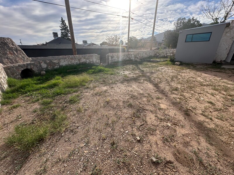 Building Photo - 3030 Nashville Ave