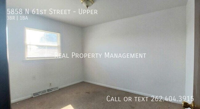 Building Photo - 5858 N 61st St