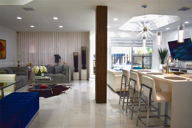 Building Photo - Northwest 107th Place, Doral, FL 33178 - 4 BR 3 BA single-family home