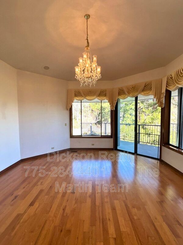 Building Photo - 2795 W Lake Ridge Shores