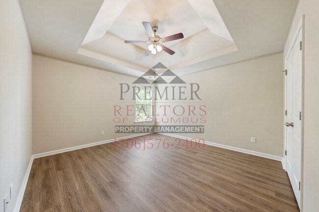 Building Photo - 306 Irish Ln