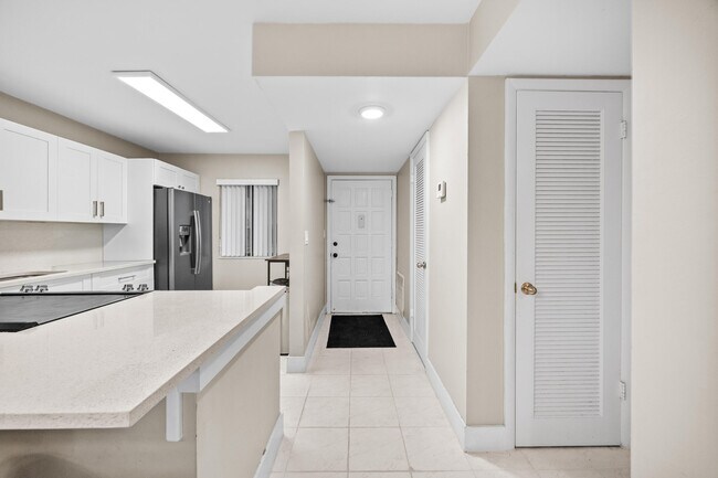 Building Photo - 4539 Luxemburg Ct