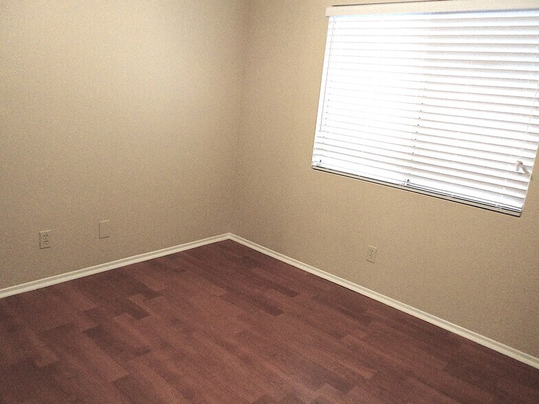 Building Photo - 1474 Lodgepole Dr