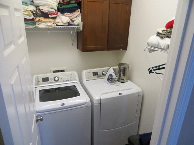 Building Photo - Clovis Gated Lafayette Sq, 2BR+Den/Loft/2....