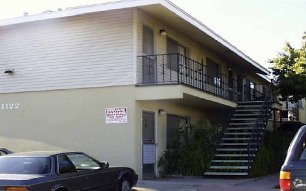 Building Photo - 1128 Felspar St