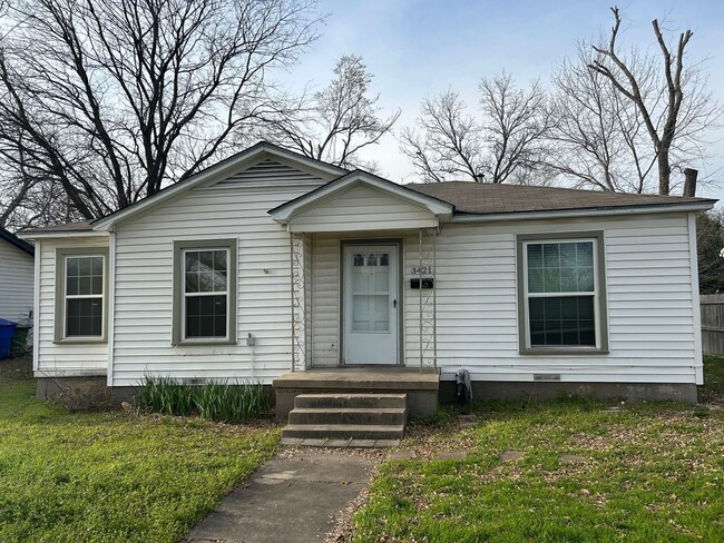 Building Photo - Updated home in the Heart of Waco